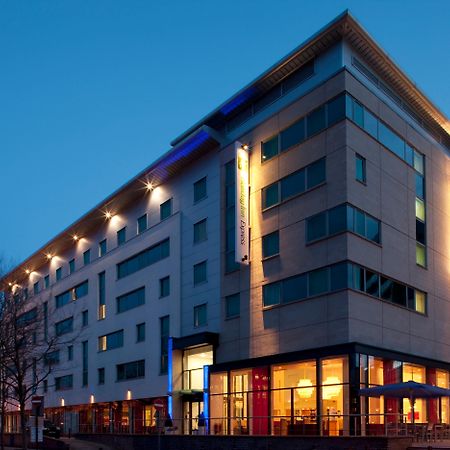 Holiday Inn Express Leeds City Centre - Armouries By Ihg Exterior photo