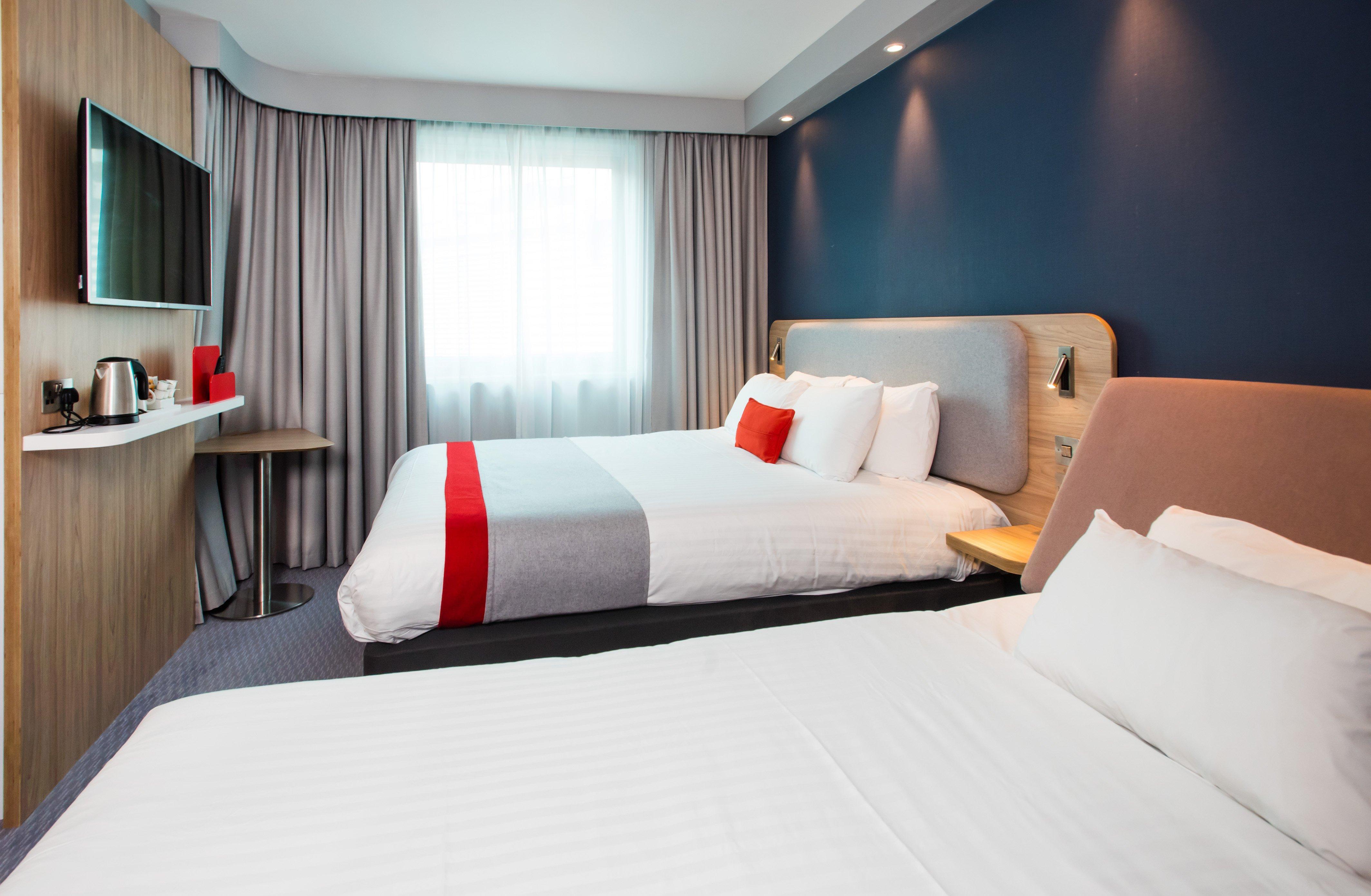Holiday Inn Express Leeds City Centre - Armouries By Ihg Exterior photo