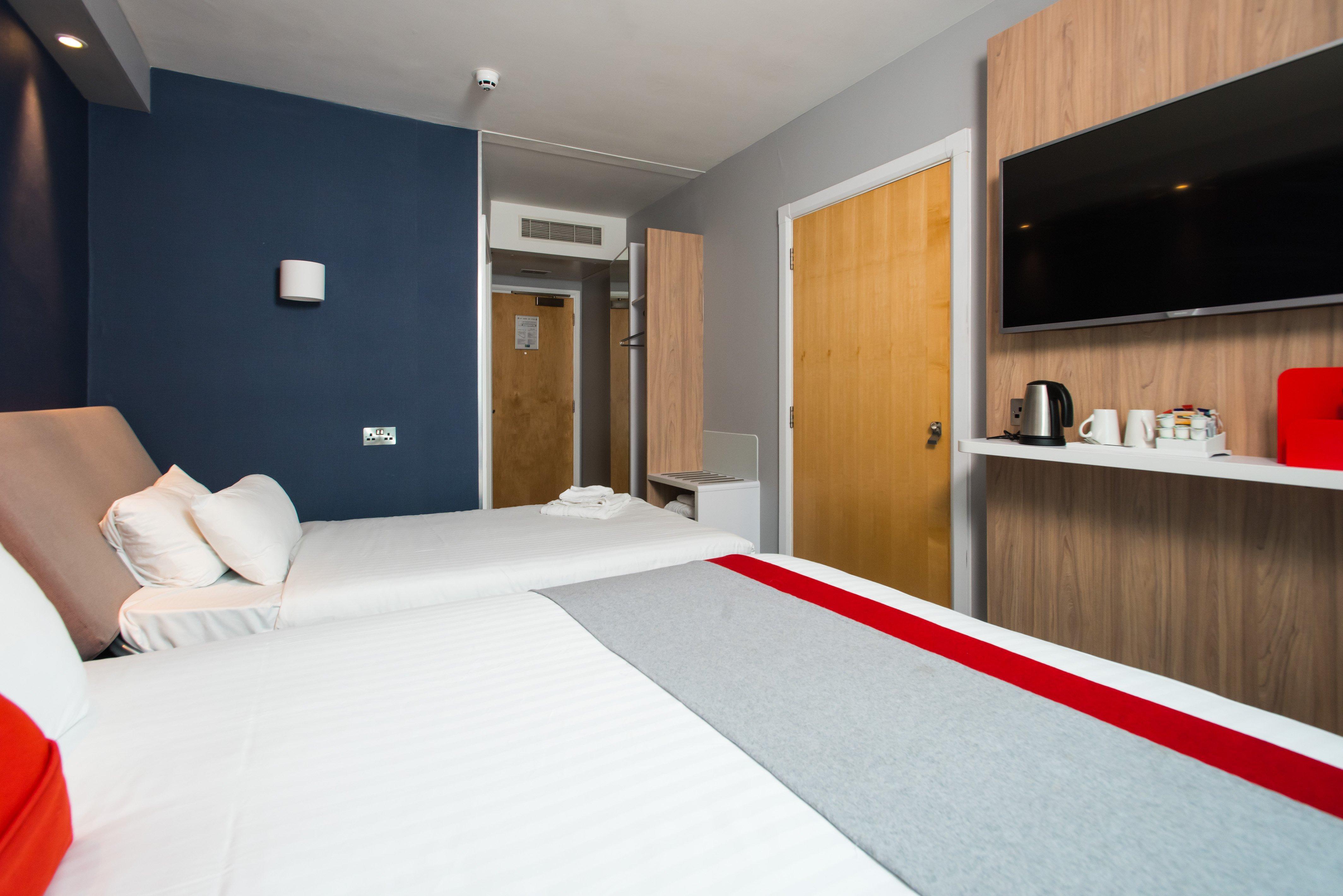 Holiday Inn Express Leeds City Centre - Armouries By Ihg Exterior photo