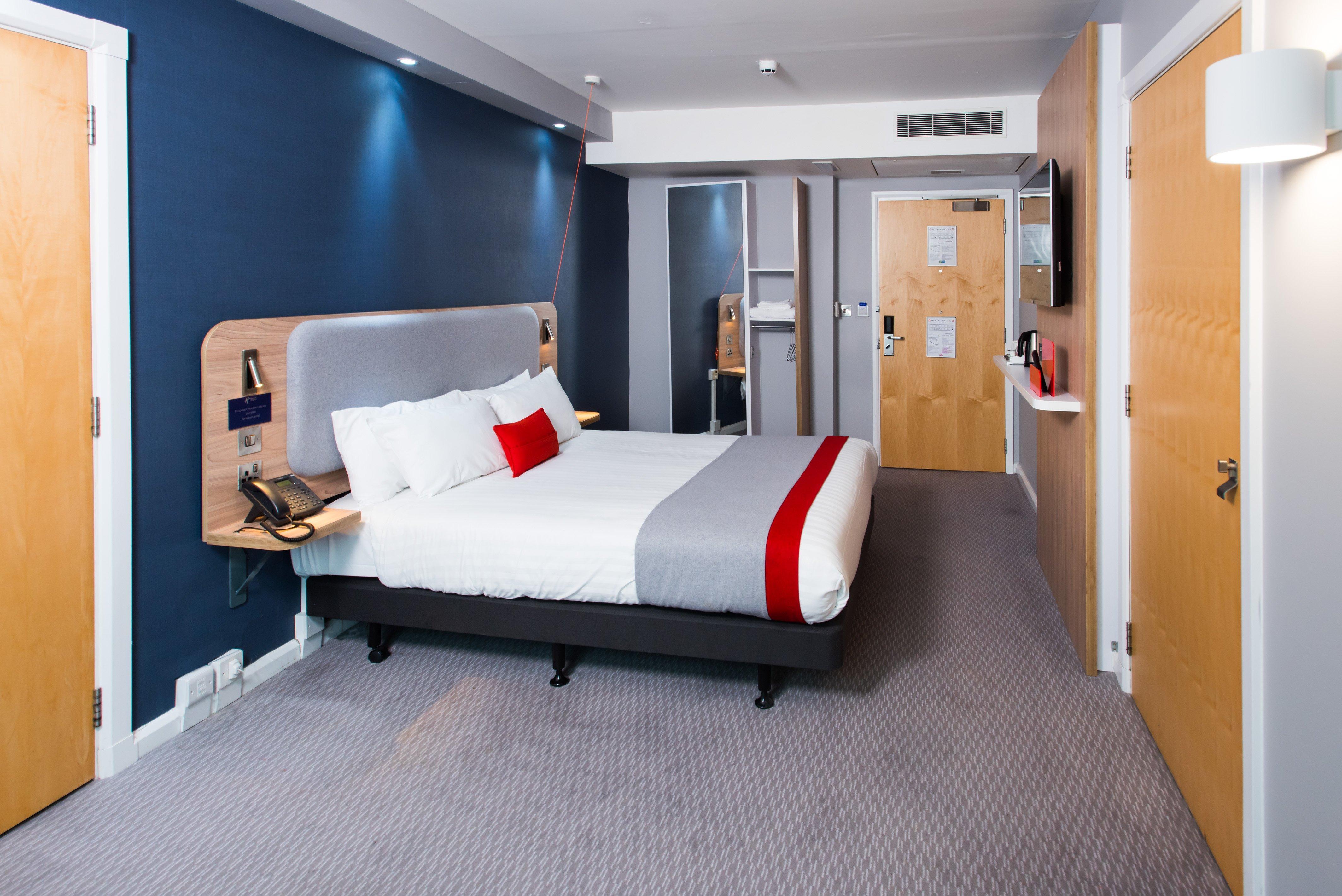 Holiday Inn Express Leeds City Centre - Armouries By Ihg Exterior photo