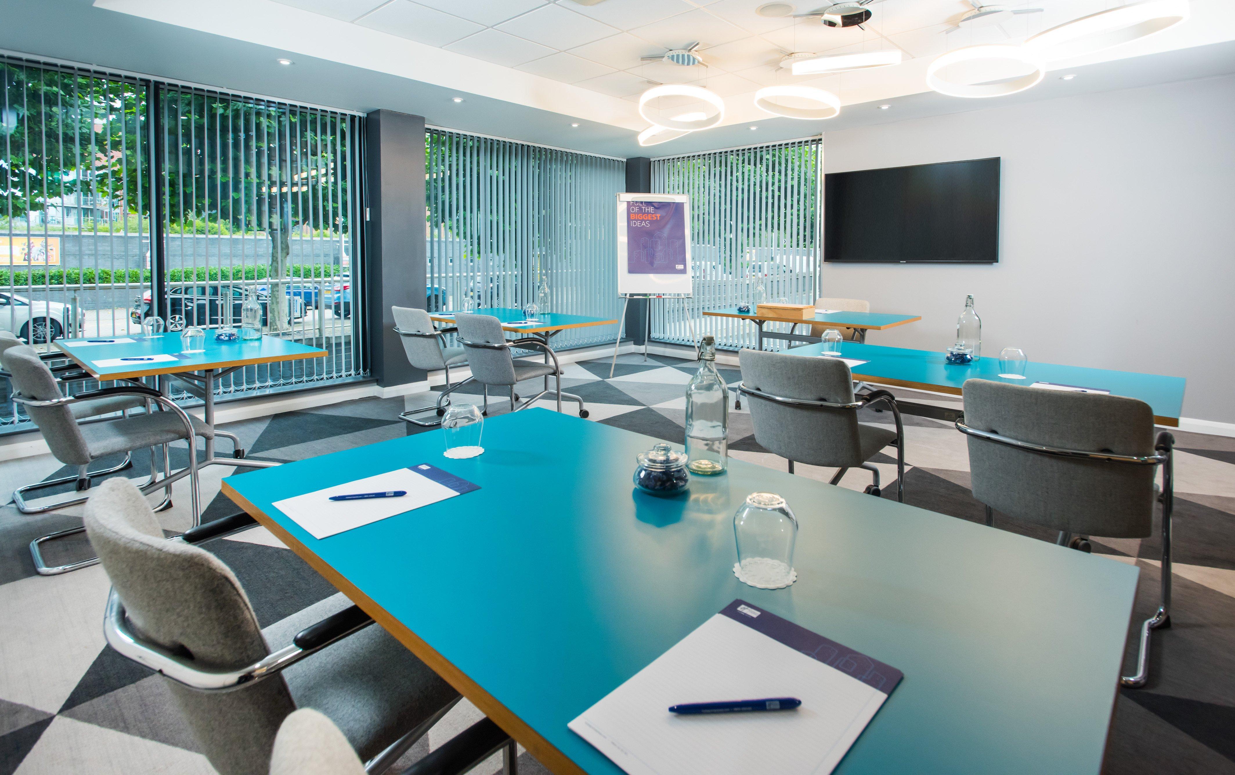 Holiday Inn Express Leeds City Centre - Armouries By Ihg Exterior photo