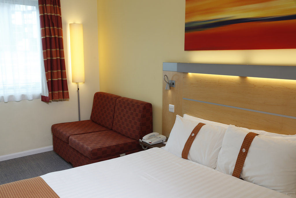 Holiday Inn Express Leeds City Centre - Armouries By Ihg Exterior photo
